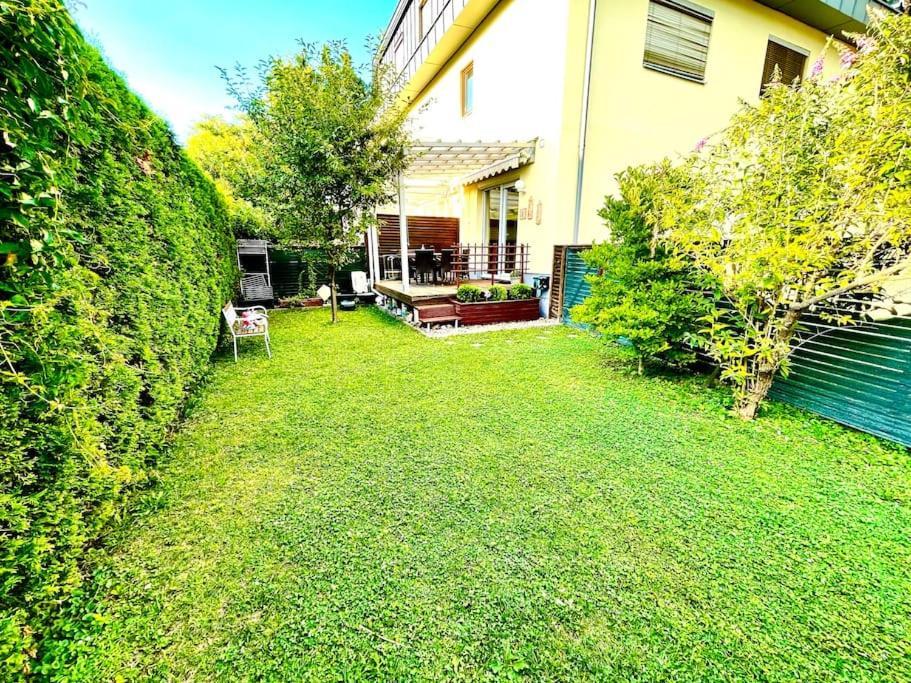 Schoene Wohnung Mit Eigenen Eingang Und Terrasse Gosseling Exterior photo